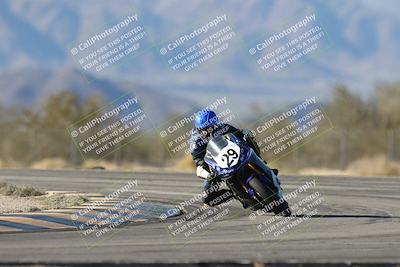 media/Dec-07-2025-CVMA (Sun) [[3e7d2de5dc]]/Race 12- Formula 40 MW and LW/